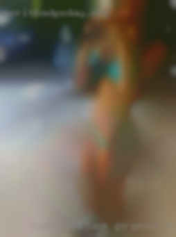 Cool laid back gorgeous swinger wonan near Green Bay.